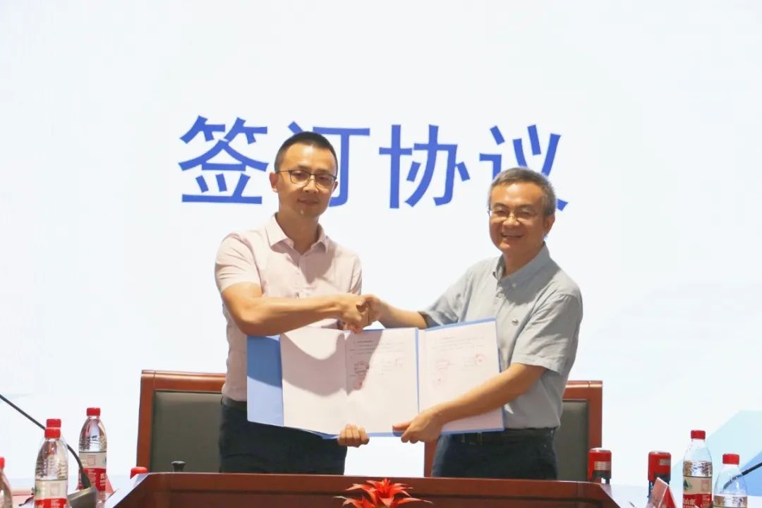 6997eb66d00447dfb22d4c0aacd7bd9c.jpg 6997eb66d00447dfb22d4c0aacd7bd9c.jpg