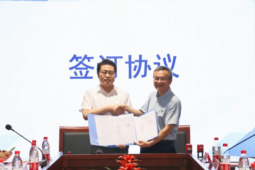 38e76b2422f04c04864fc13339c22f3b.jpg 38e76b2422f04c04864fc13339c22f3b.jpg